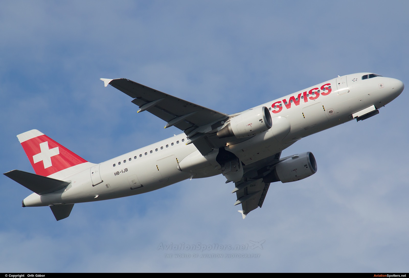 Swiss International  -  A320  (HB-IJB) By Orth Gábor (Roodkop)