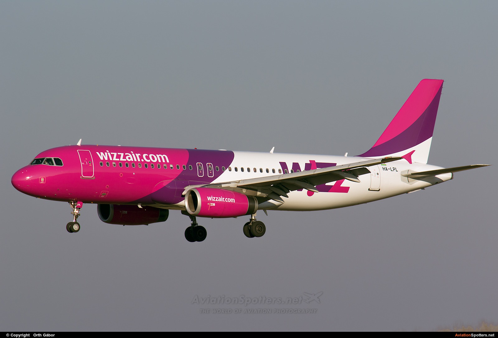 Wizz Air  -  A320  (HA-LPL) By Orth Gábor (Roodkop)