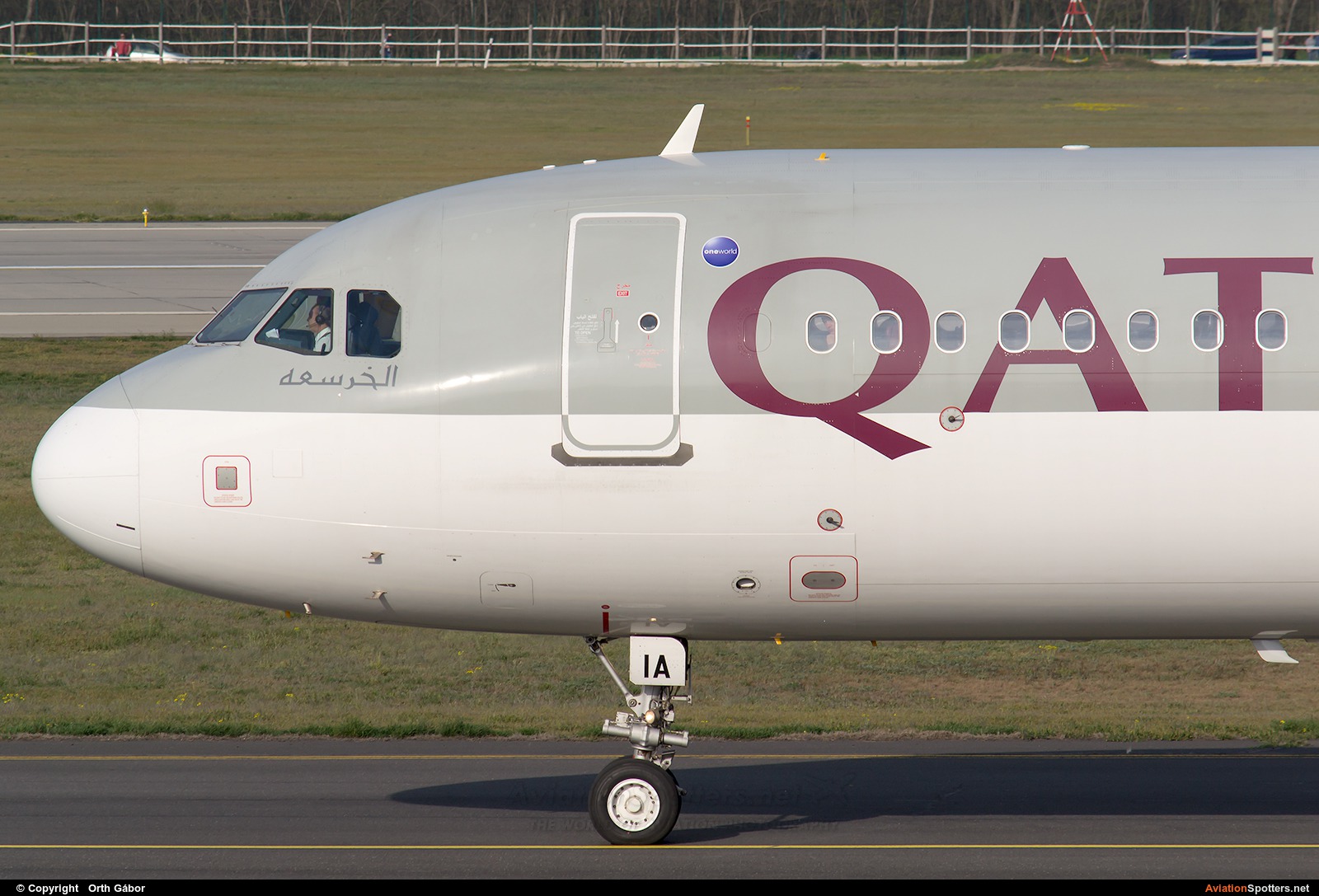 Qatar Airways  -  A321  (A7-AIA) By Orth Gábor (Roodkop)