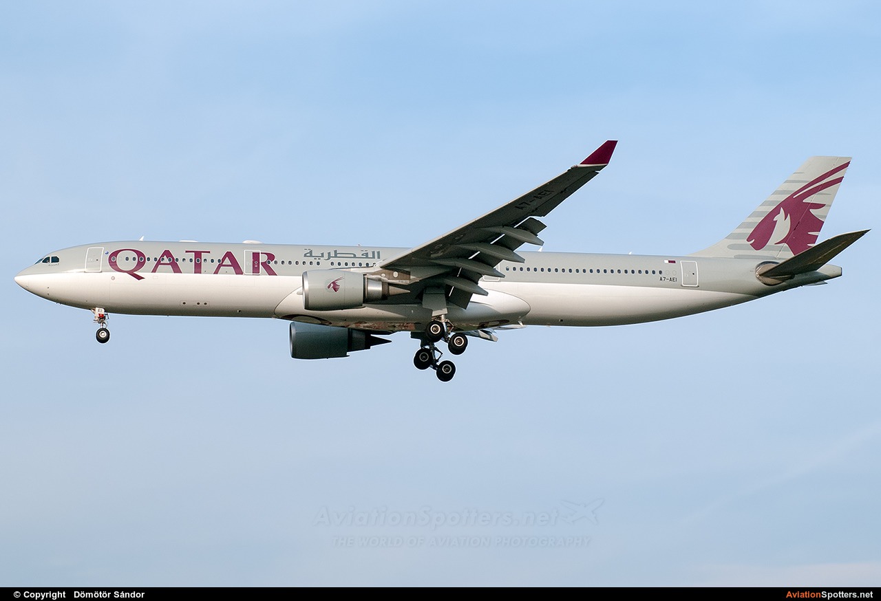 Qatar Airways  -  A330-300  (A7-AEI) By Dömötör Sándor (mat1899)