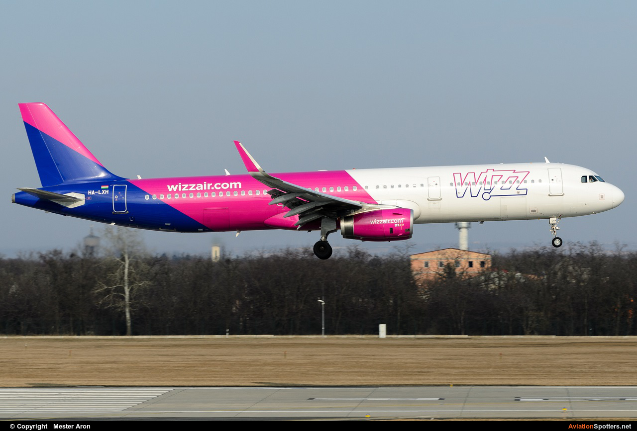 Wizz Air  -  A321-231  (HA-LXH) By Mester Aron (MesterAron)