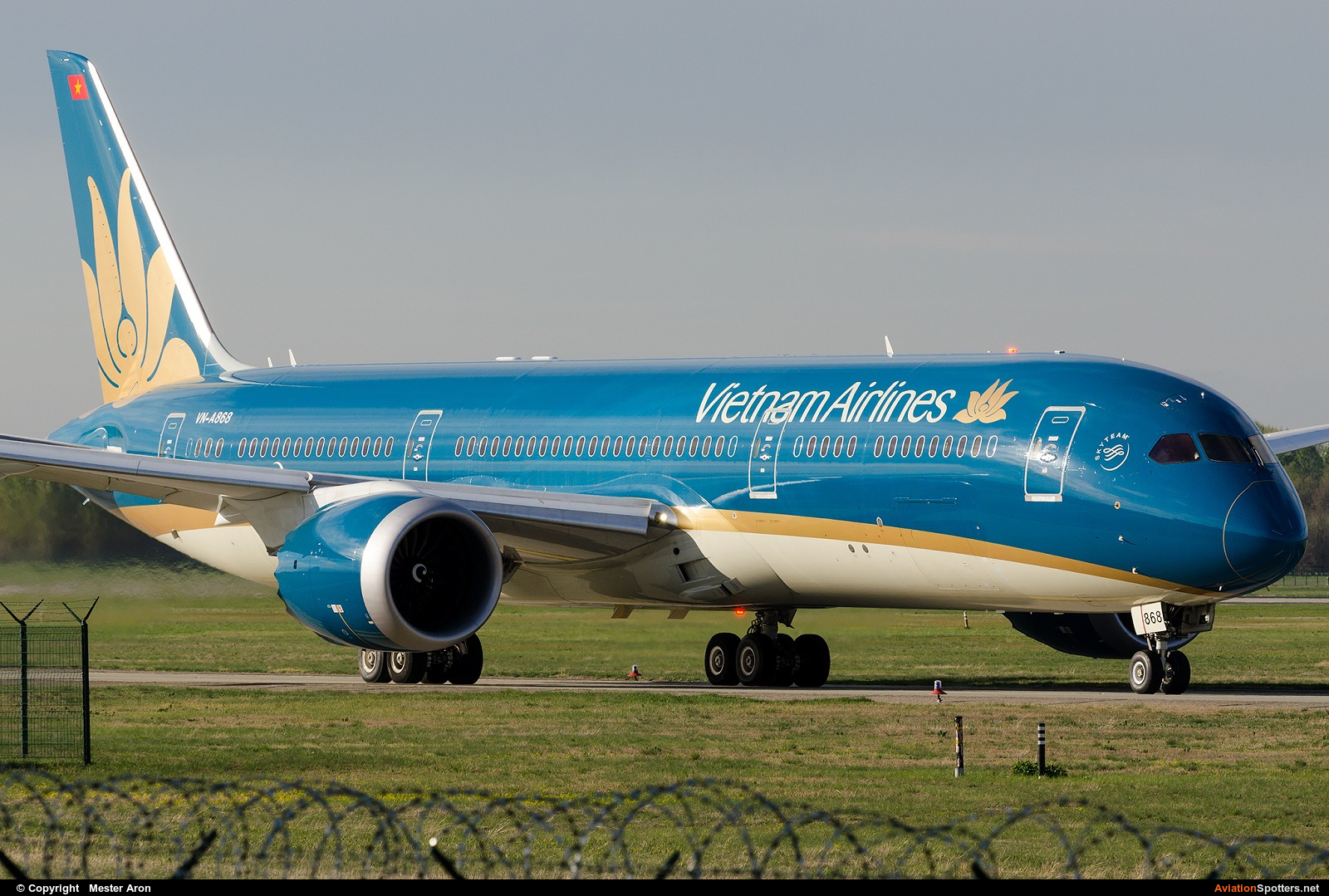 Vietnam Airlines  -  787-9 Dreamliner  (VN-A868) By Mester Aron (MesterAron)