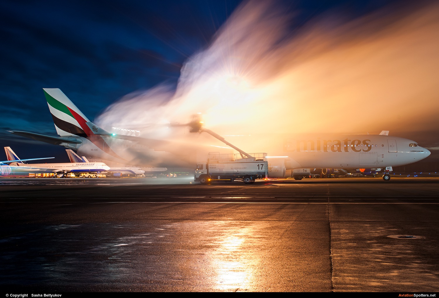 Emirates Airlines  -  A340-500  (A6-ERC) By Sasha Beltyukov (Franziskaner)
