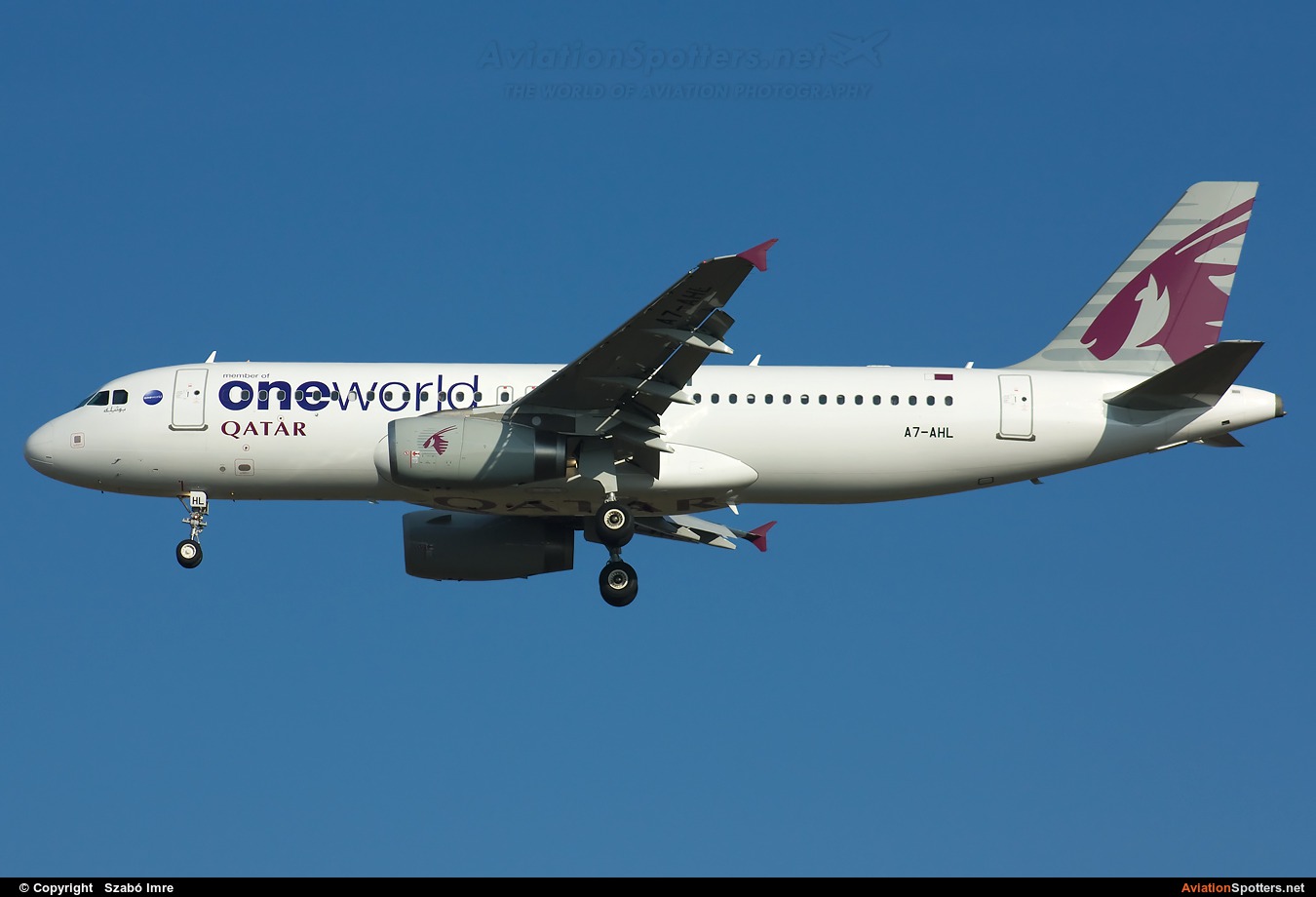 Qatar Airways  -  A320  (A7-AHL) By Szabó Imre (SzImre71)