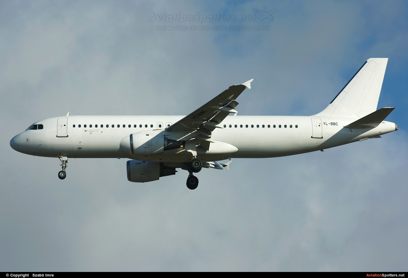 Tailwind Airlines  -  A320-211  (YL-BBC) By Szabó Imre (SzImre71)