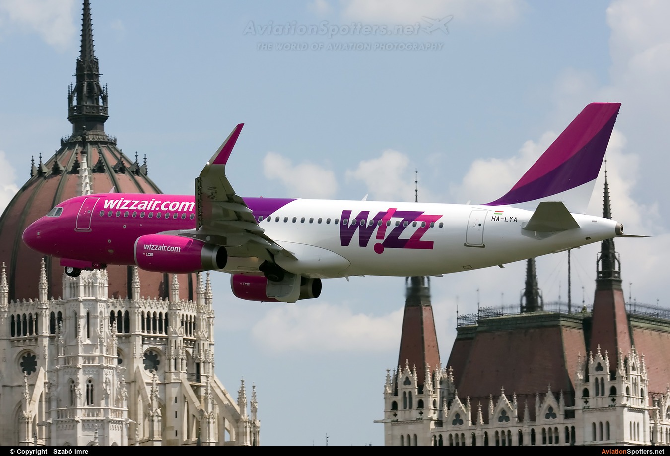 Wizz Air  -  A320  (HA-LYA) By Szabó Imre (SzImre71)