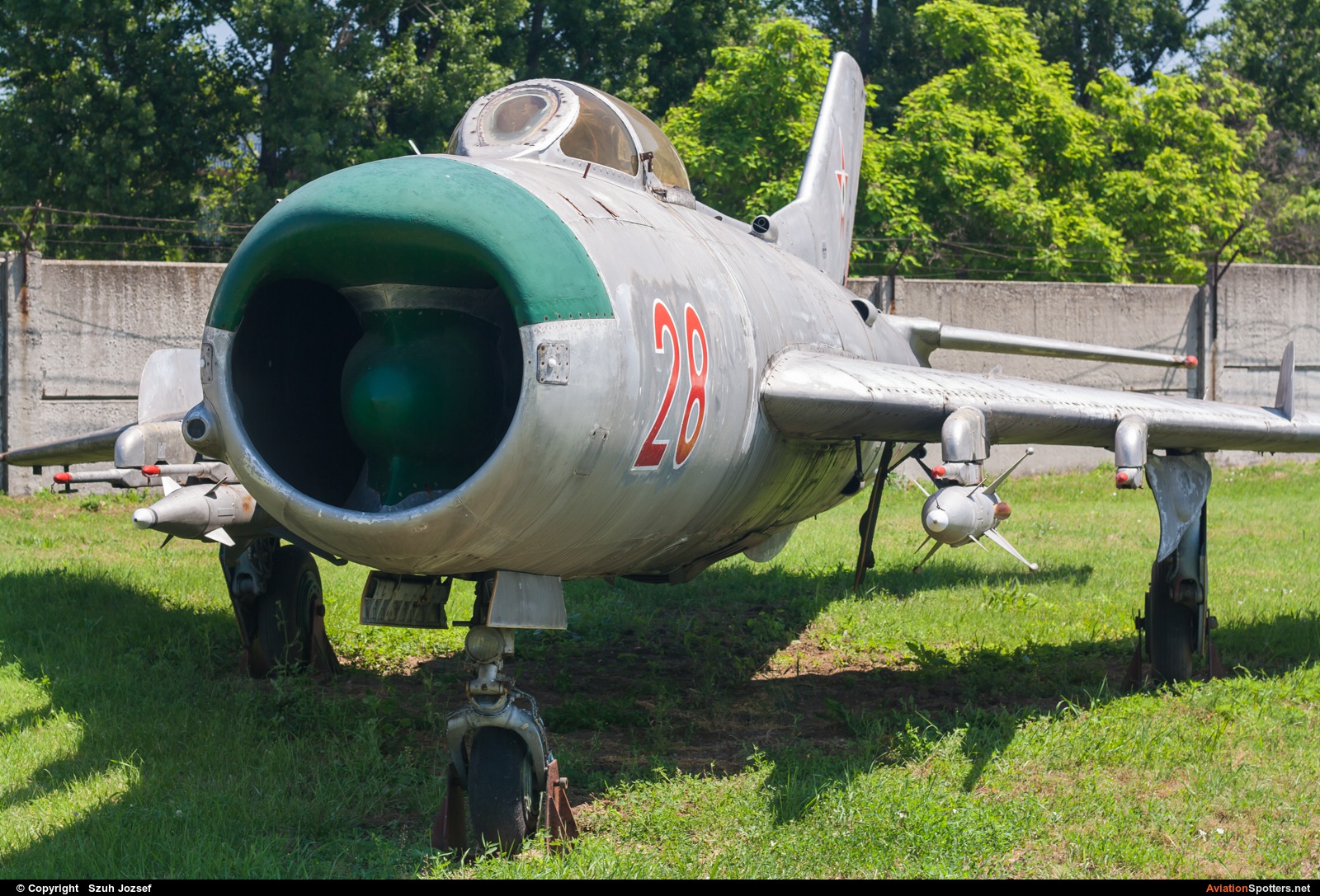 Hungary - Air Force  -  MiG-19PM  (28) By Szuh Jozsef (szuh jozsef)