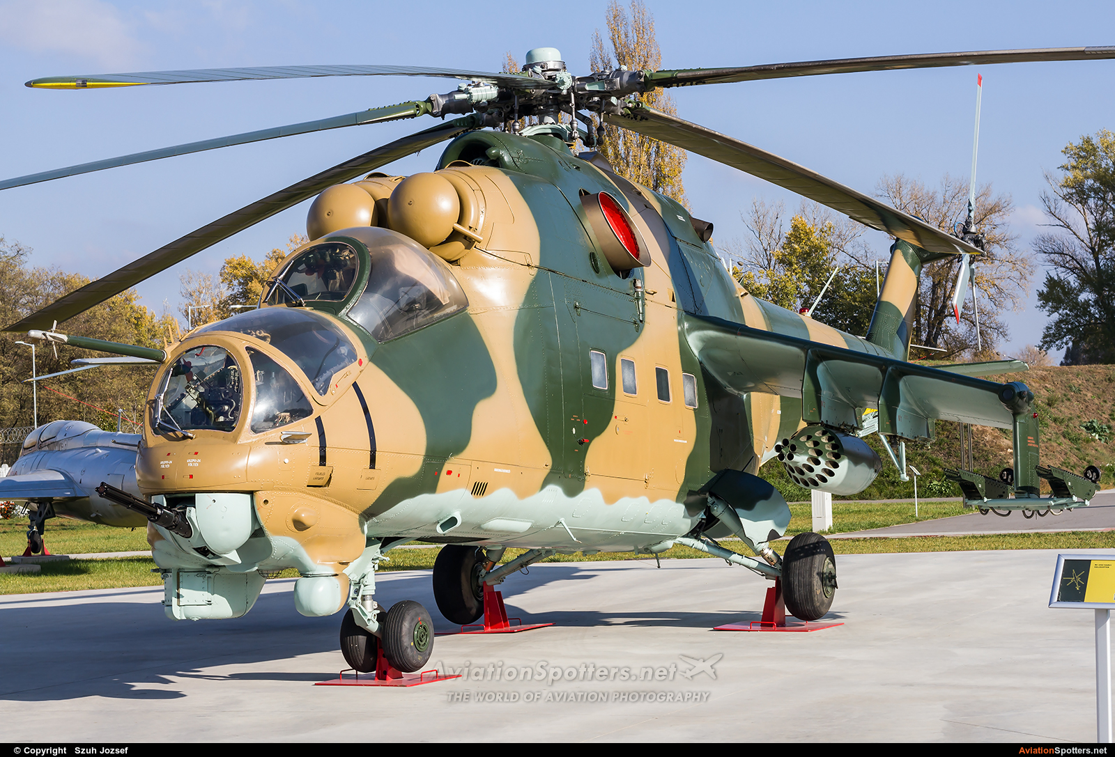 Hungary - Air Force  -  Mi-24D  (114) By Szuh Jozsef (szuh jozsef)