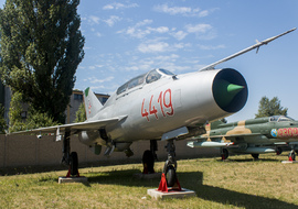 Mikoyan-Gurevich - MiG-21U (4419) - Spawn