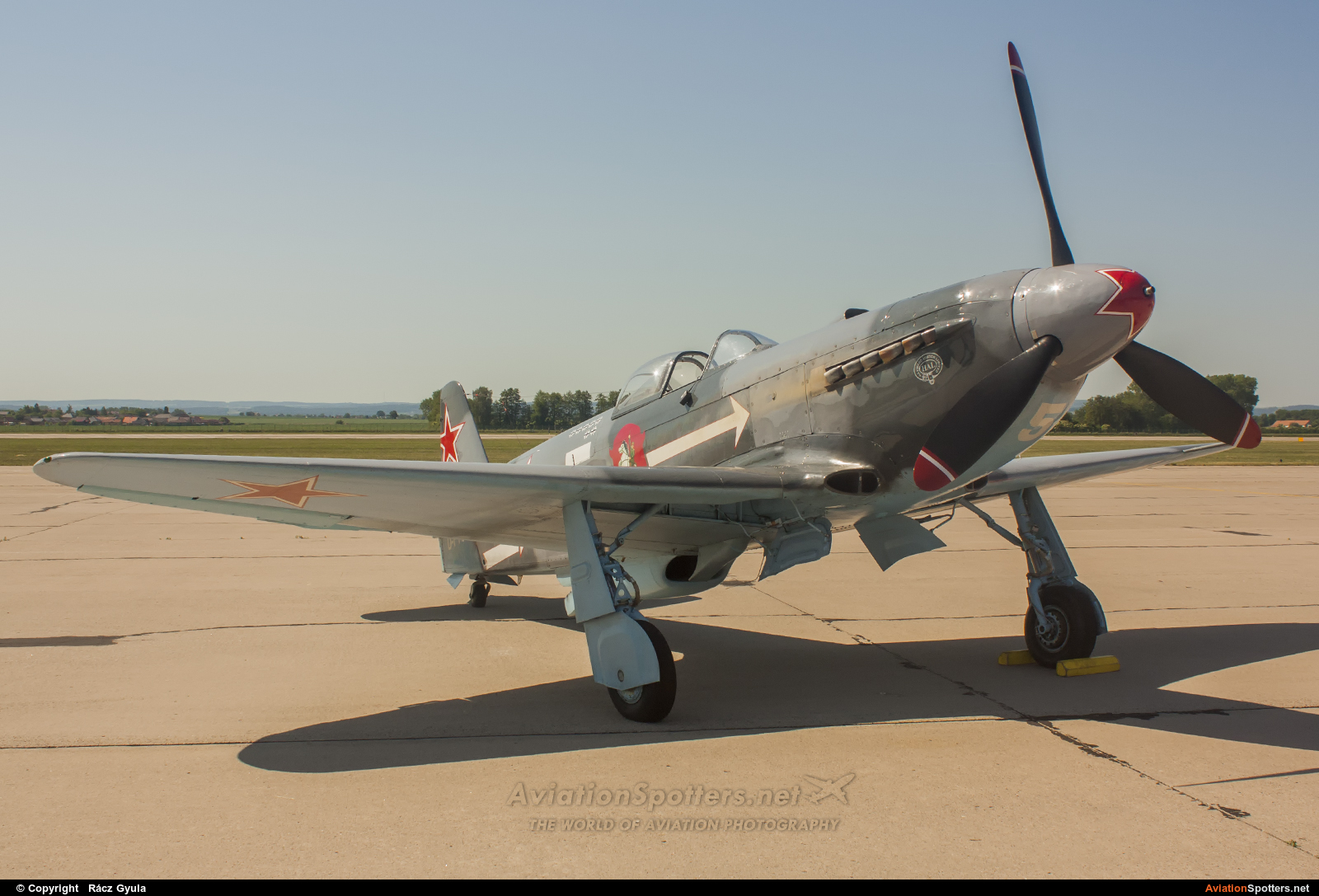 Private  -  Yak-3U  (D-FYGJ) By Rácz Gyula (Spawn)