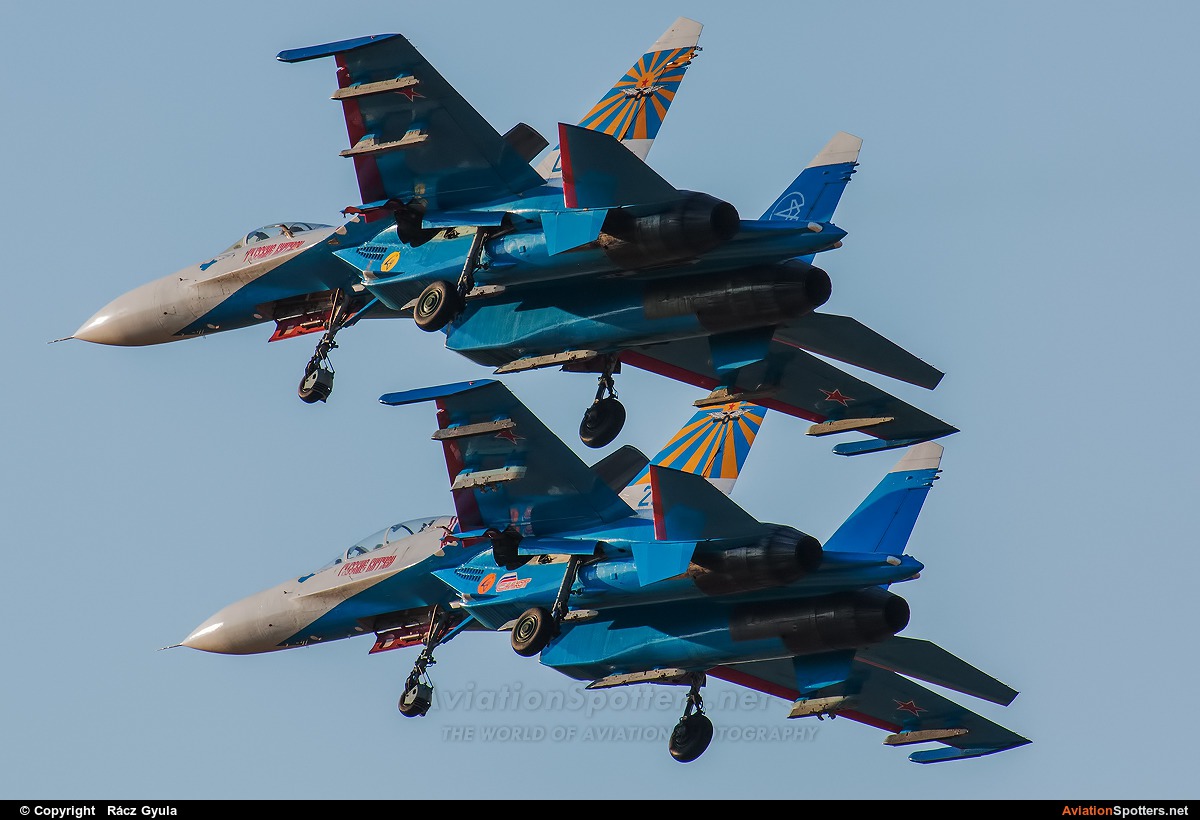 Russia - Air Force : Russian Knights  -  Su-27UB  (20) By Rácz Gyula (Spawn)