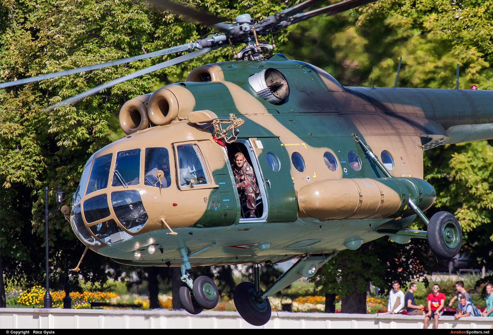 Hungary - Air Force  -  Mi-8T  (3305) By Rácz Gyula (Spawn)