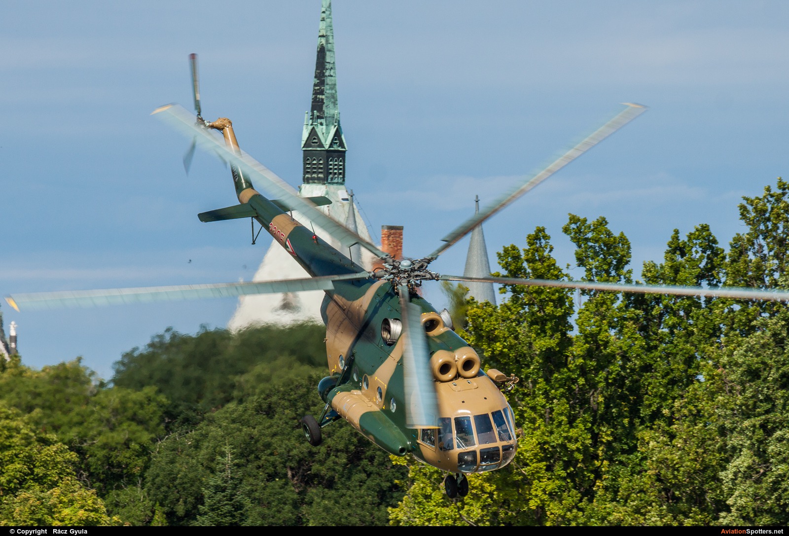 Hungary - Air Force  -  Mi-8T  (3305) By Rácz Gyula (Spawn)