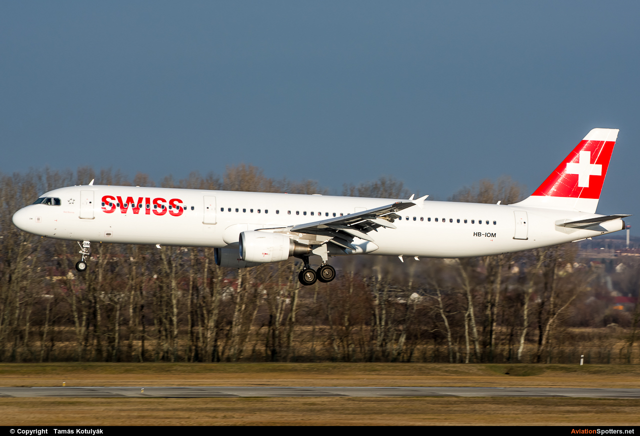 Swiss International  -  A321  (HB-IOM) By Tamás Kotulyák (TAmas)