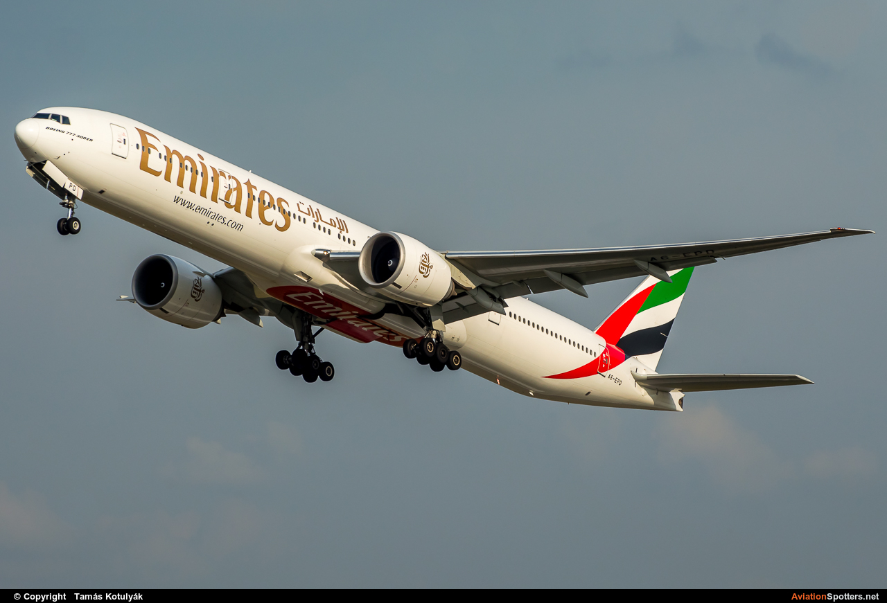 Emirates Airlines  -  777-300ER  (A6-EPD) By Tamás Kotulyák (TAmas)