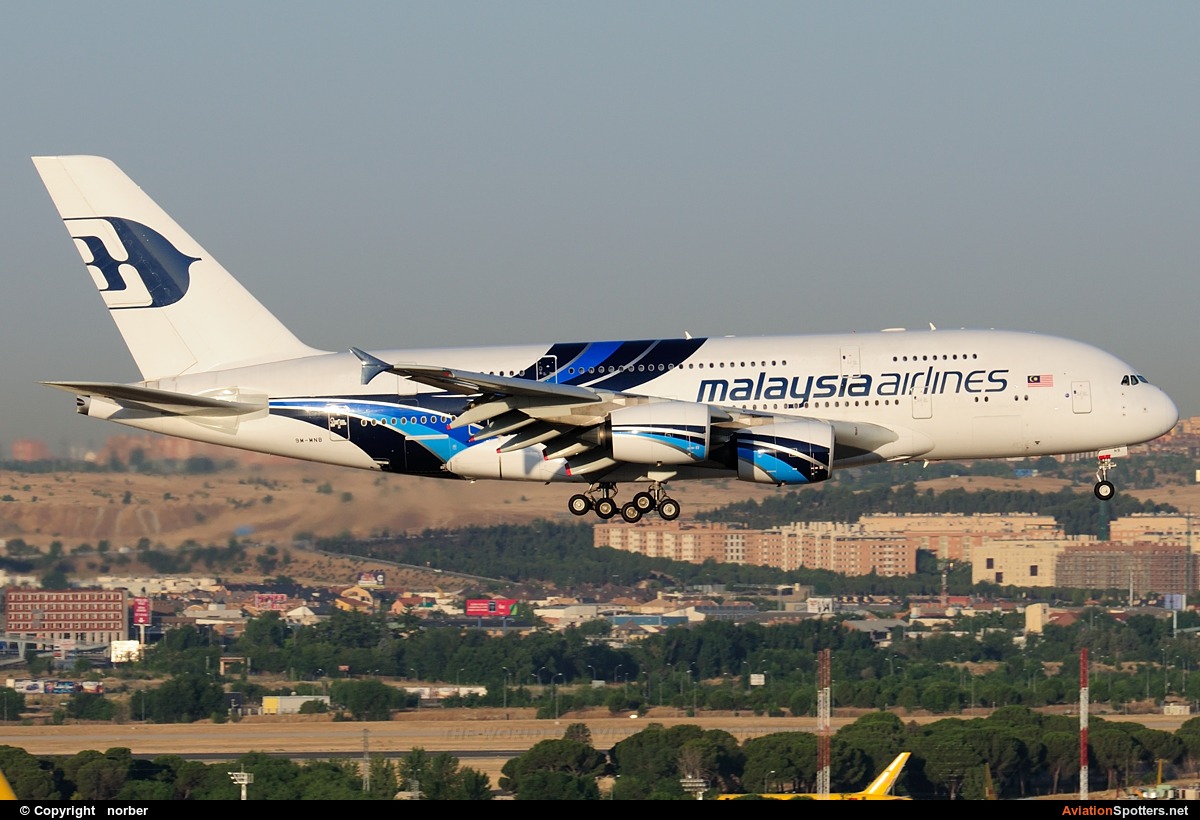 Malaysia Airlines  -  A380-841  (9M-MNB) By norber (norber)
