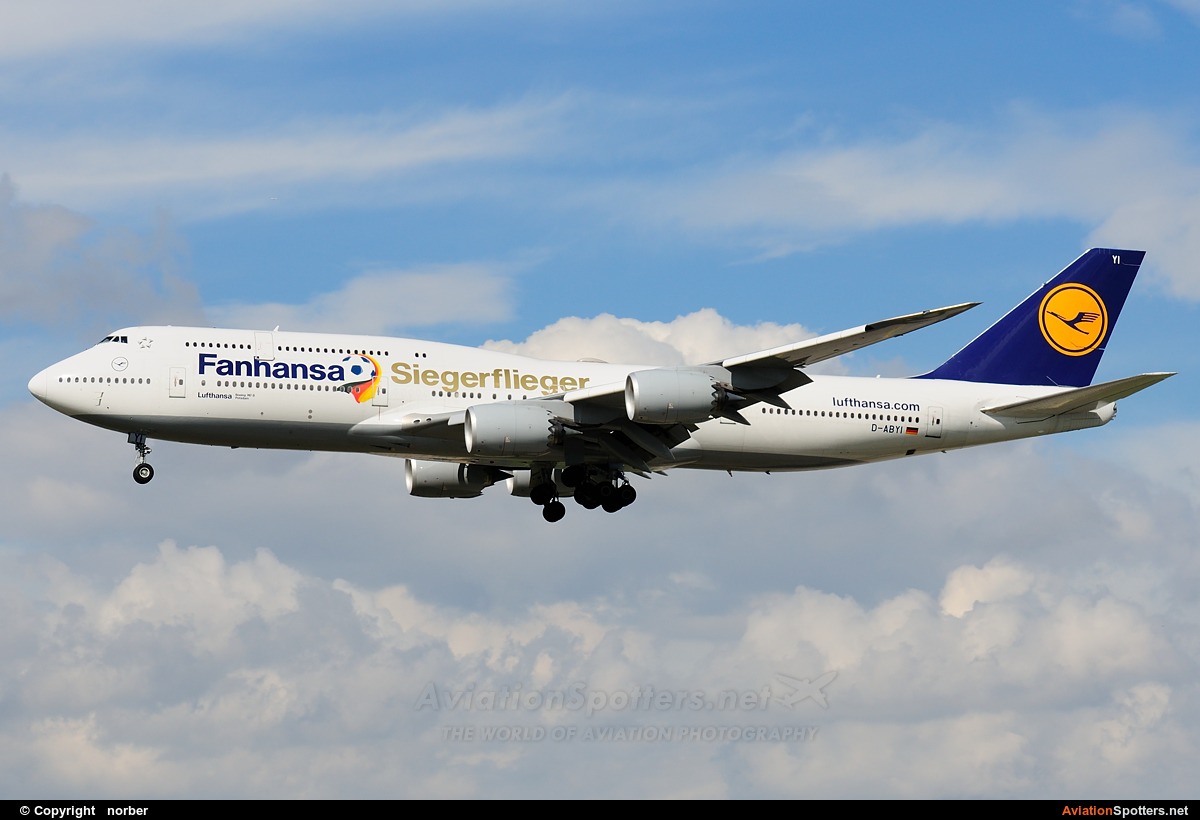 Lufthansa  -  747-8  (D-ABYI) By norber (norber)