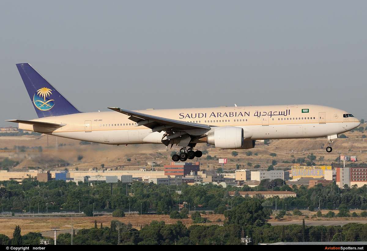 Saudi Arabian Airlines  -  777-200ER  (HZ-AKI) By norber (norber)