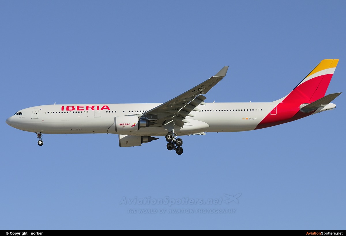 Iberia  -  A330-300  (EC-LYF) By norber (norber)