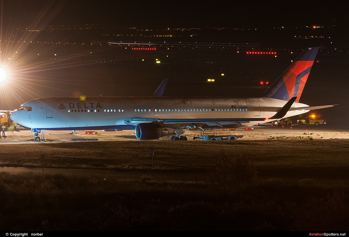 Delta Air Lines  -  767-300ER  (N182DN) By norber (norber)