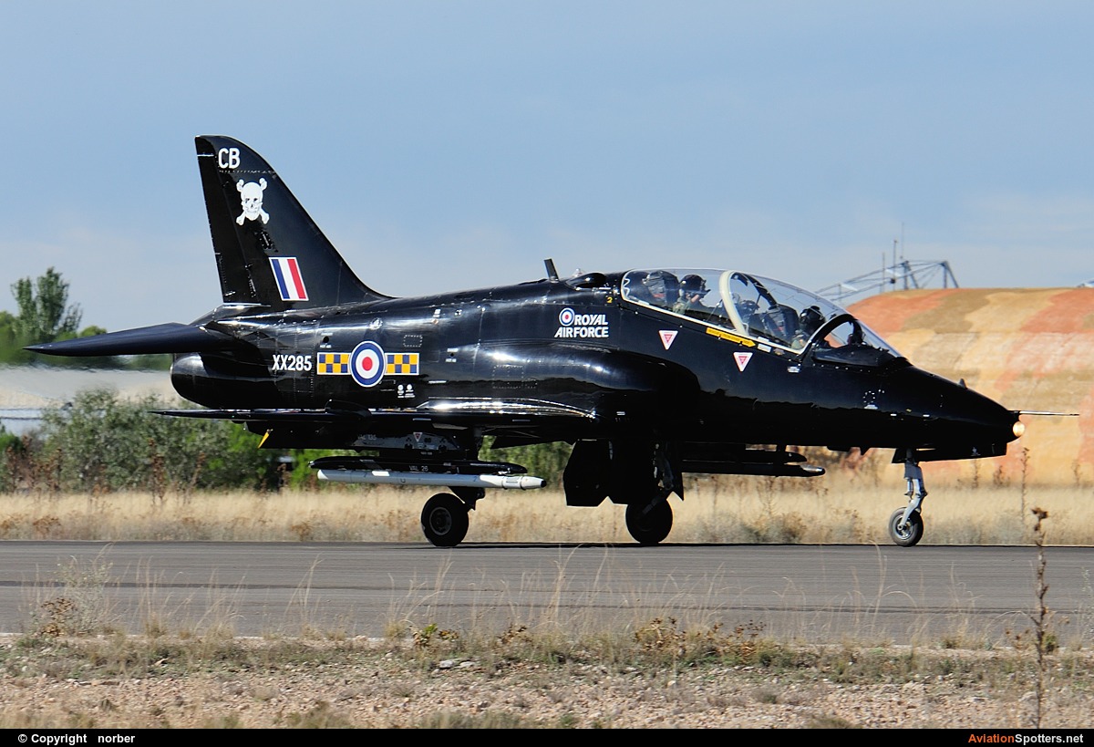 UK - Air Force  -  Hawk T.1- 1A  (XX285) By norber (norber)
